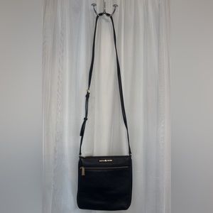 Michale Kors Jet Set Small North South Flat Crossbody